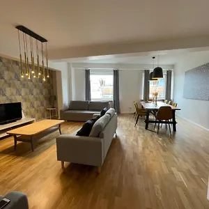 https://boutique-apartments-old-town-120m2-private-underground-parking.hotelswroclaw.com